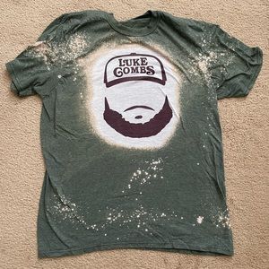 Luke combs shirt size L